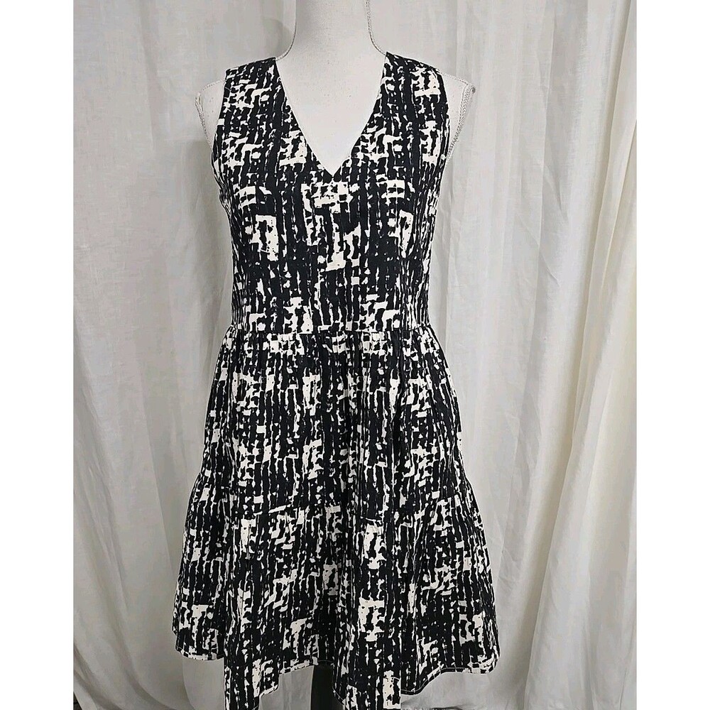 Evereve Giana Shift Sleeveless Dress Lined Black Beige Women’s Size‎ XS